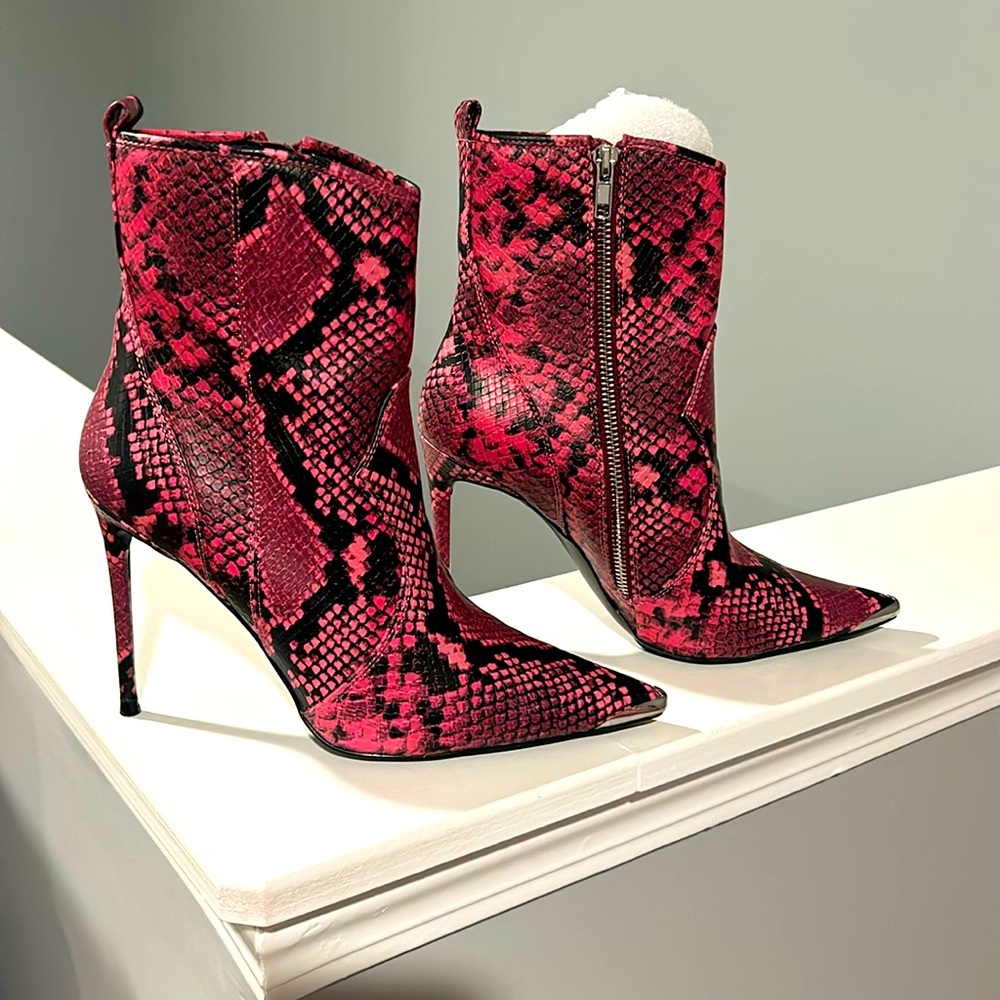 Steve Madden Snake Skin Boot